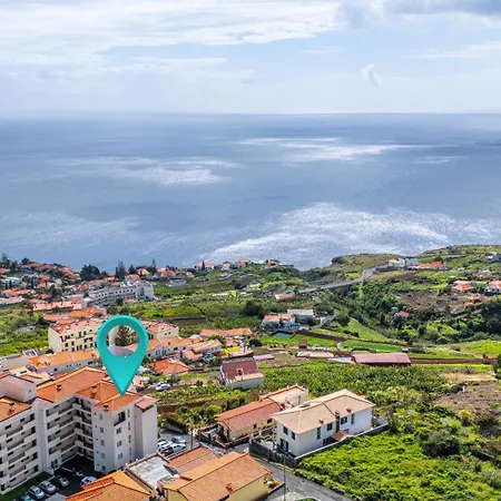 Cozy Seaside Ocean Views And Near 아파트