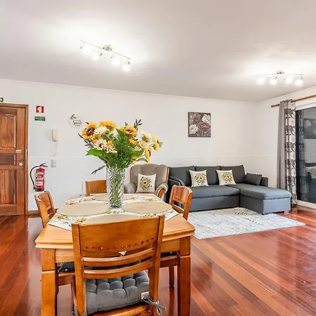 Appartement Cozy Seaside Near And Airport Caniço