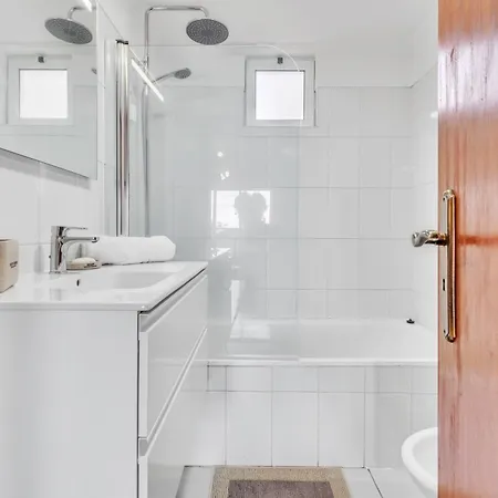 Cozy Seaside Near And Airport Appartement