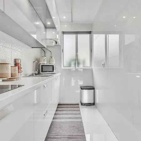 Cozy Seaside Near And Airport Appartement Caniço