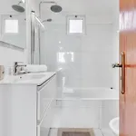 Cozy Seaside Near And Airport Apartmán