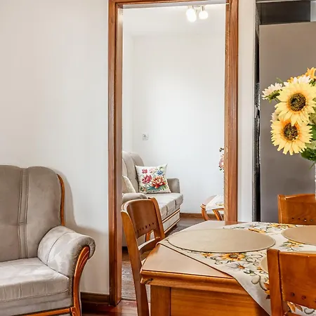 Cozy Seaside Near And Airport 卡尼索