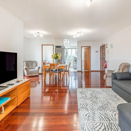 Cozy Seaside Near And Airport * 카니코