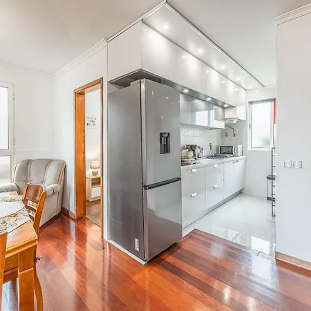 Cozy Seaside Near And Airport