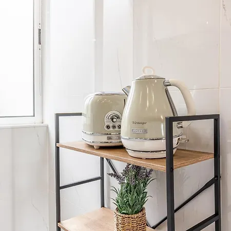 아파트 Cozy Seaside Near And Airport