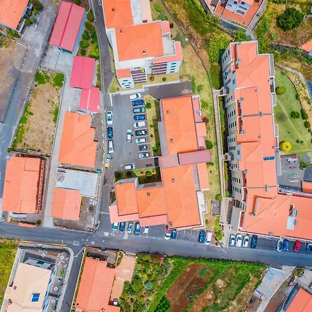 Cozy Seaside Near And Airport