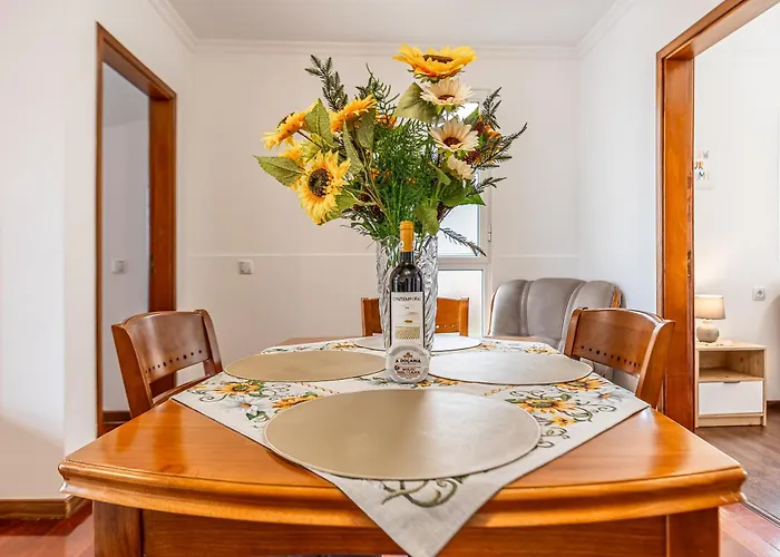 Cozy Seaside Near And Airport 公寓 *