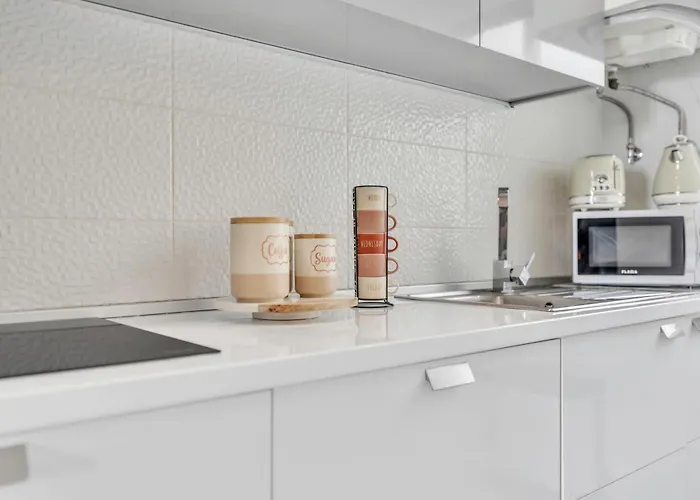 Cozy Seaside Near And Airport Caniço