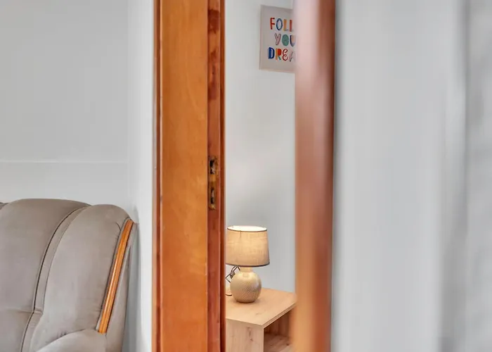 Cozy Seaside Near And Airport 公寓 卡尼索