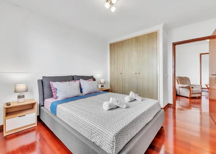 Cozy Seaside Near And Airport 公寓 卡尼索