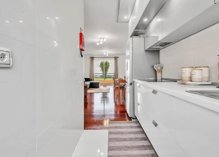 Cozy Seaside Near And Airport 卡尼索