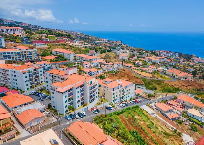 Cozy Seaside Near And Airport Daire Caniço